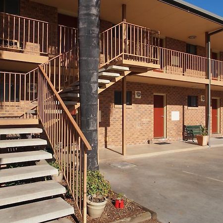 Cobar Town & Country Motor Inn Exterior foto